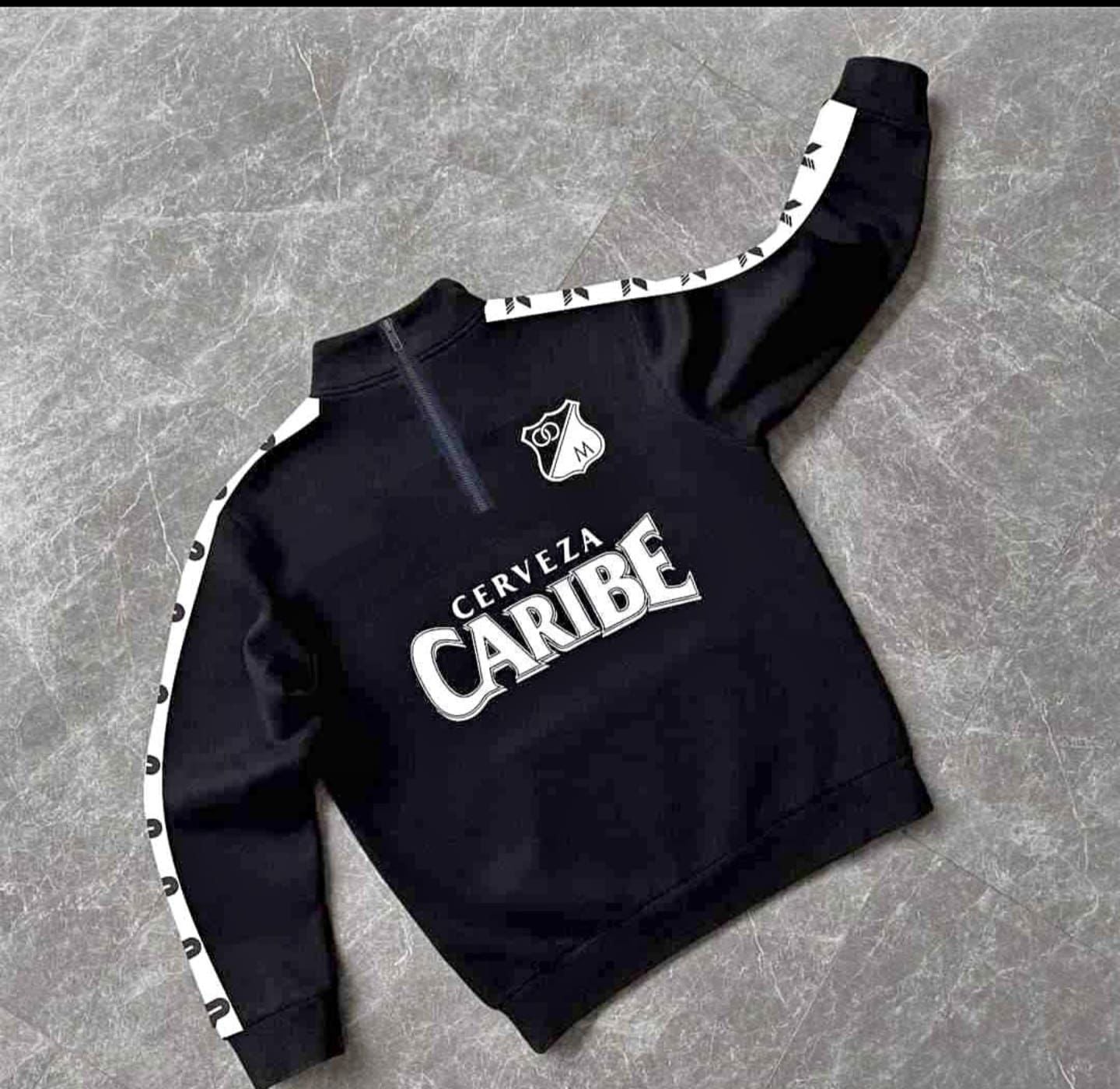 BUSO RETRO DE MILLONARIOS FUTBOL CLUB