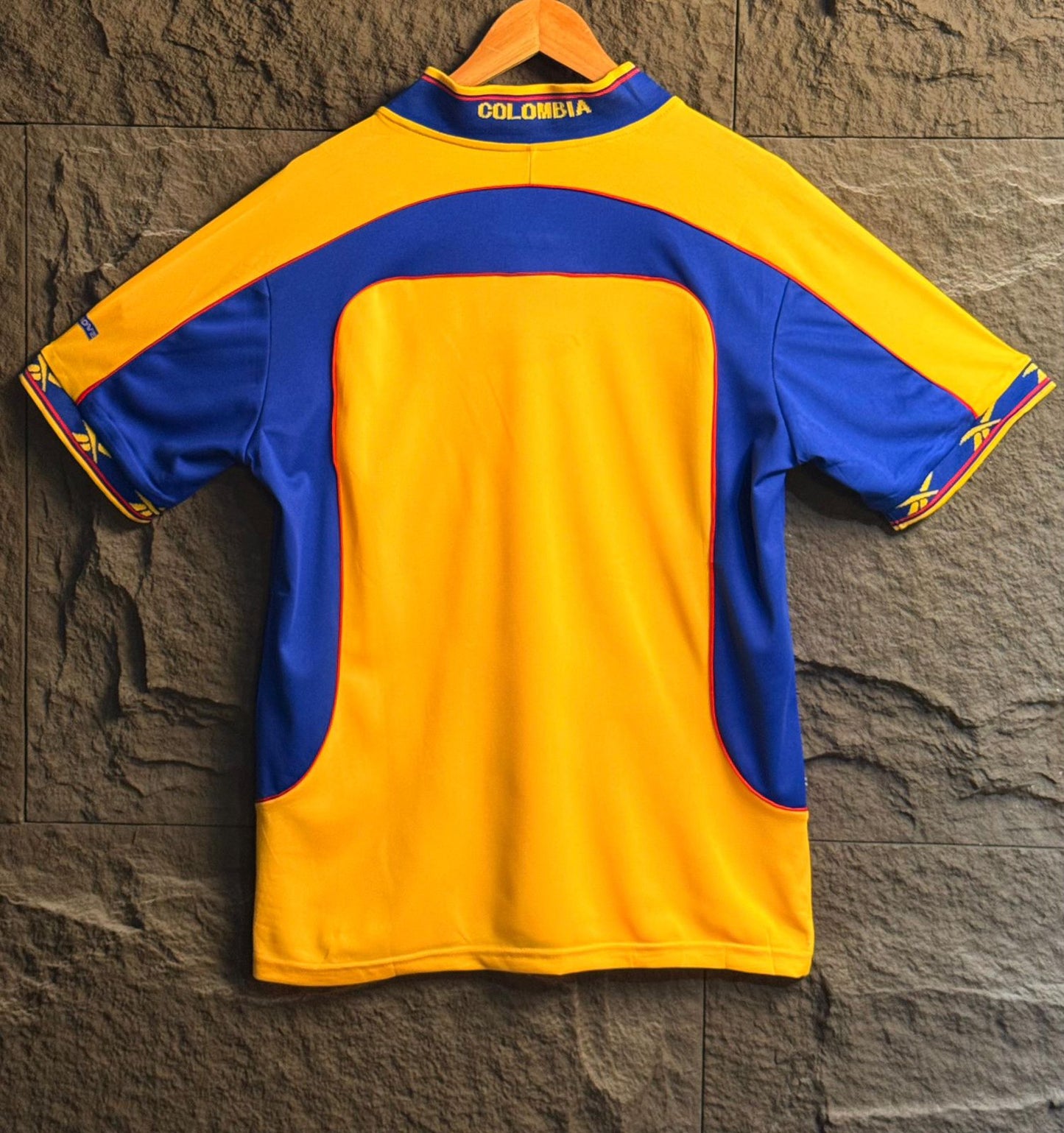 CAMISETA DE COLOMBIA RETRO